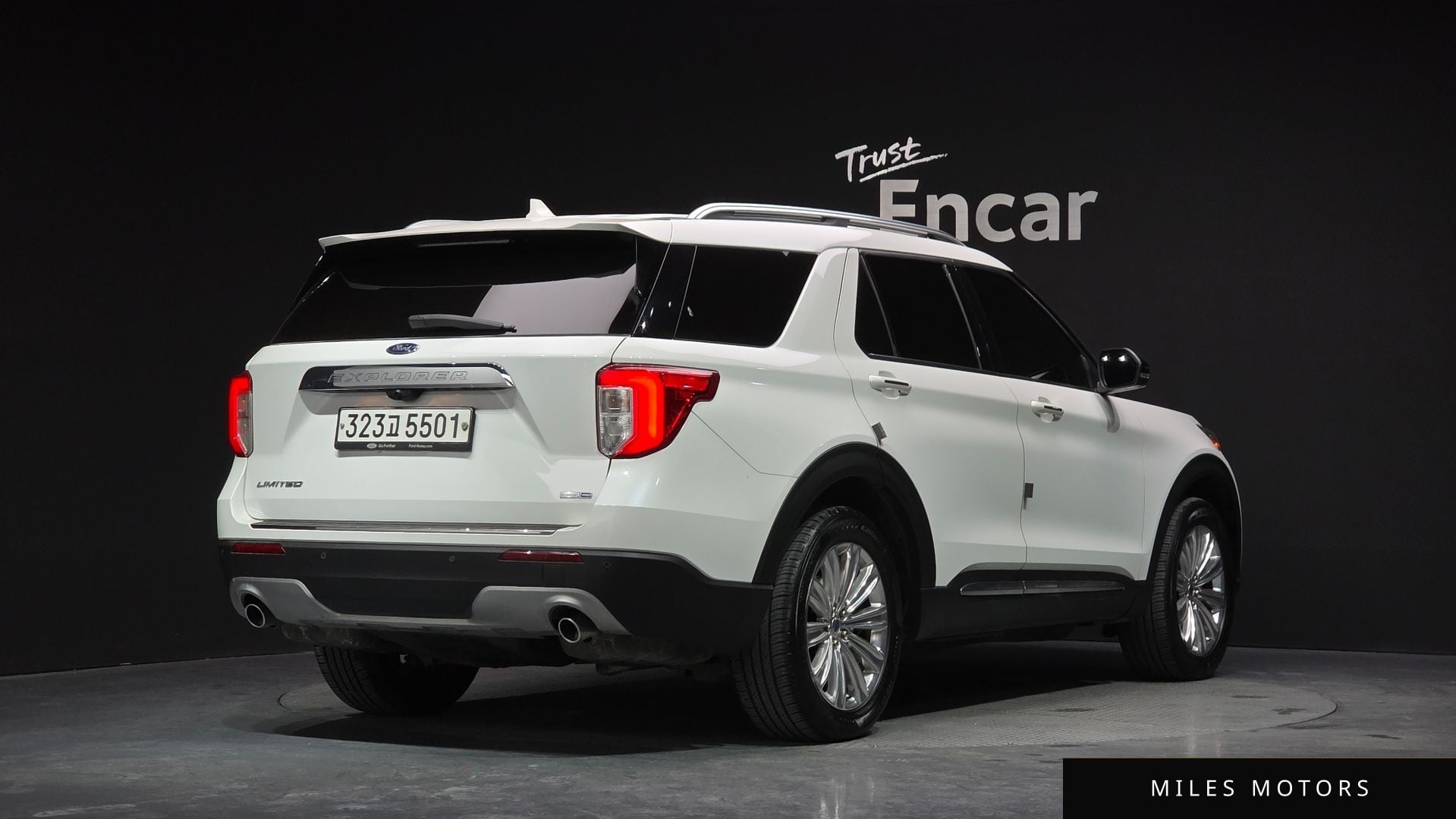 Ford Explorer 2020 — миниатюра 2