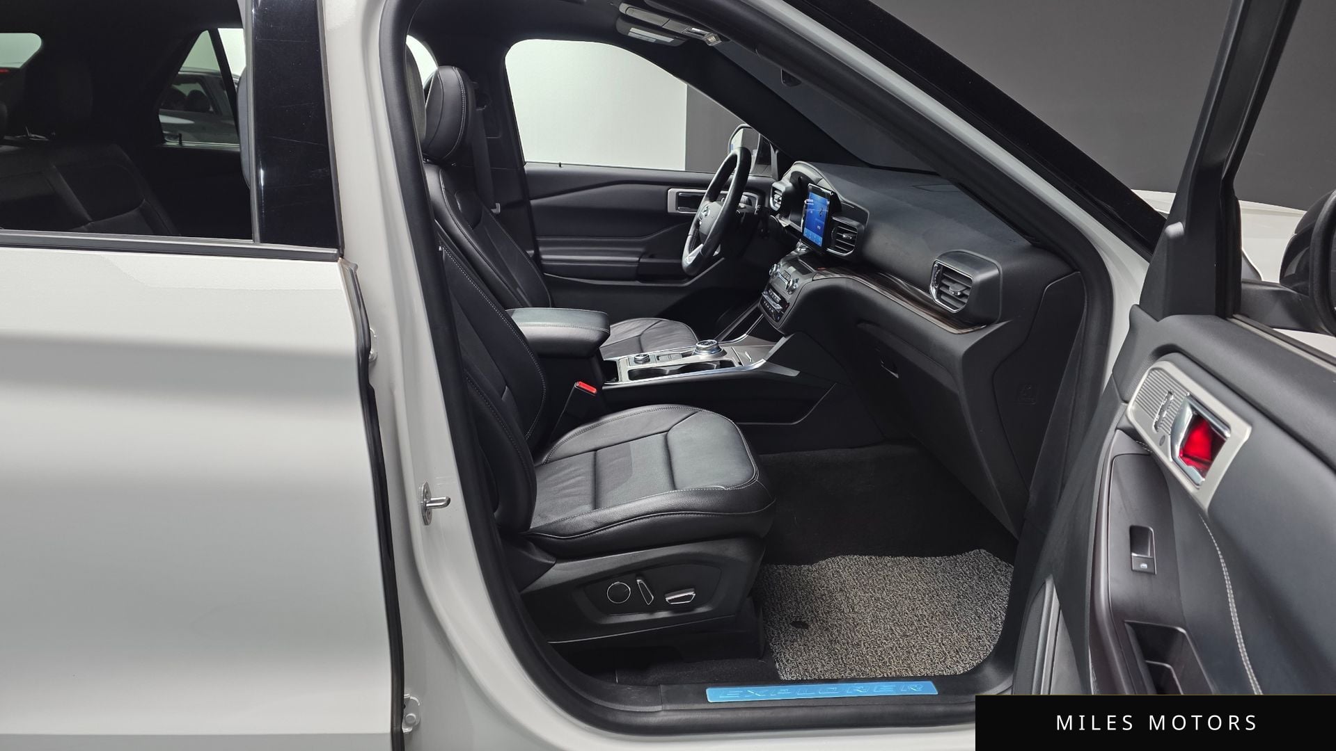 Ford Explorer 2020 — миниатюра 11
