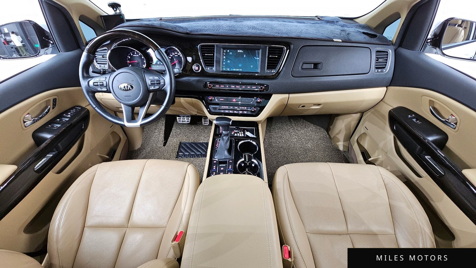 Kia Canival 2019 — миниатюра 10