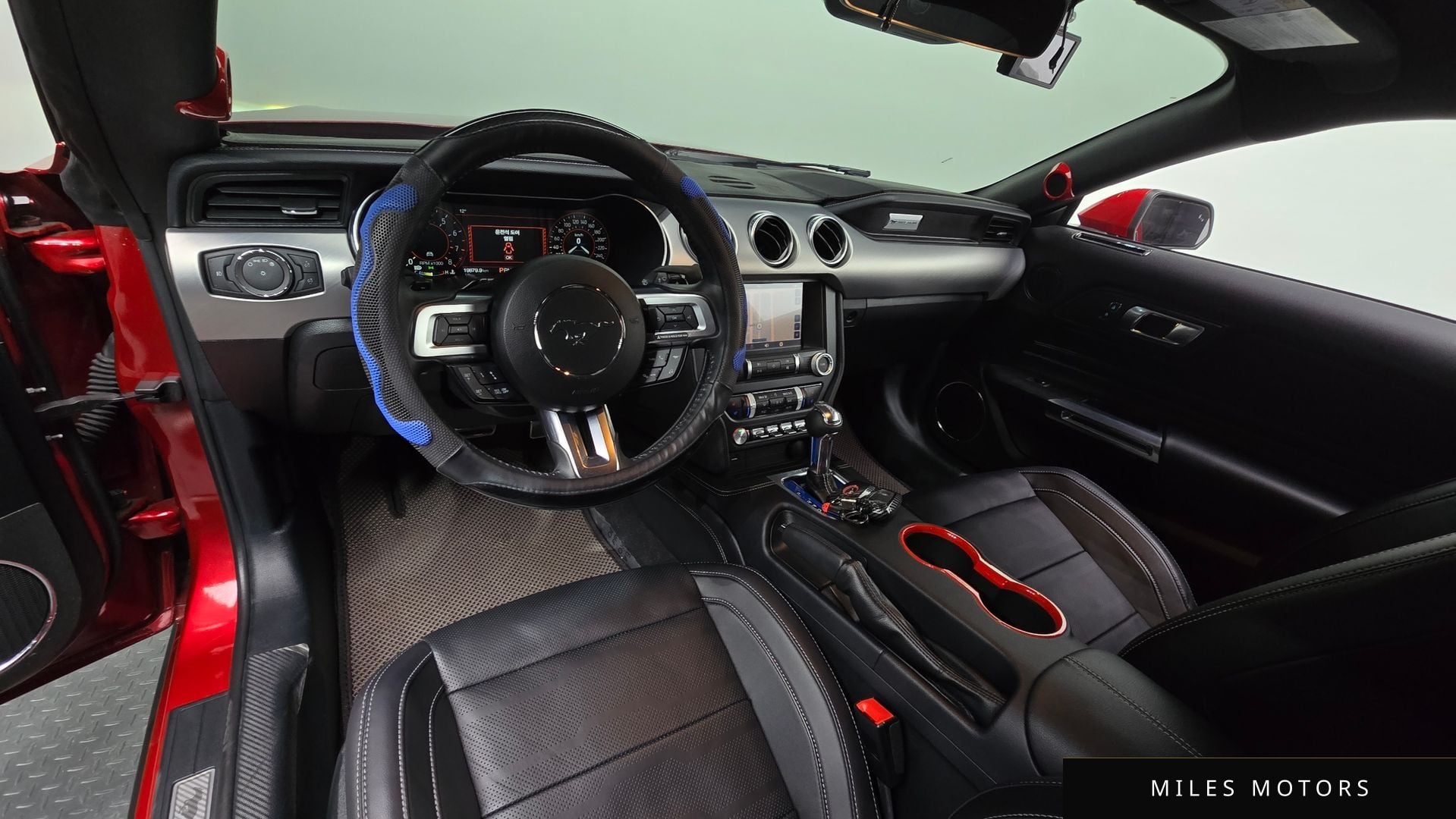 Ford 머스탱 2023 — миниатюра 9