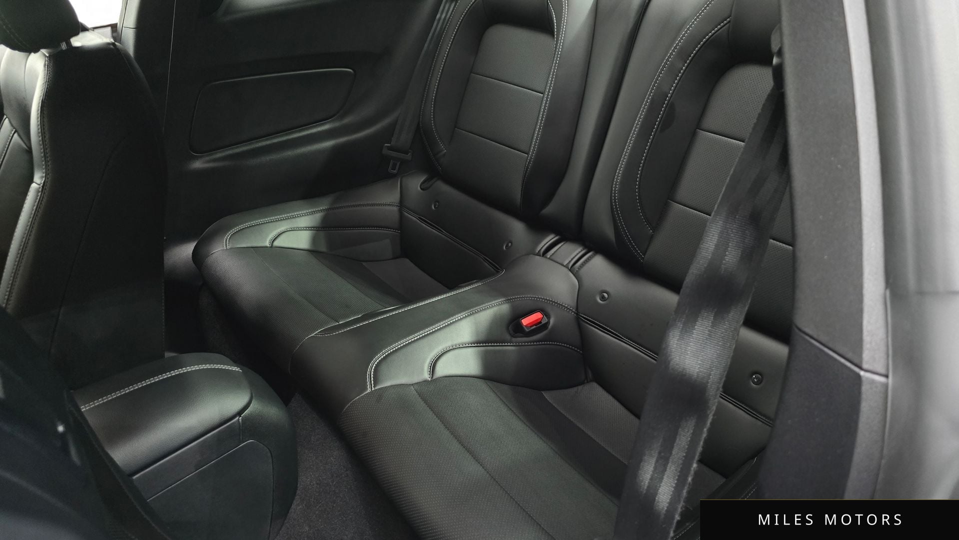 Ford 머스탱 2023 — миниатюра 17