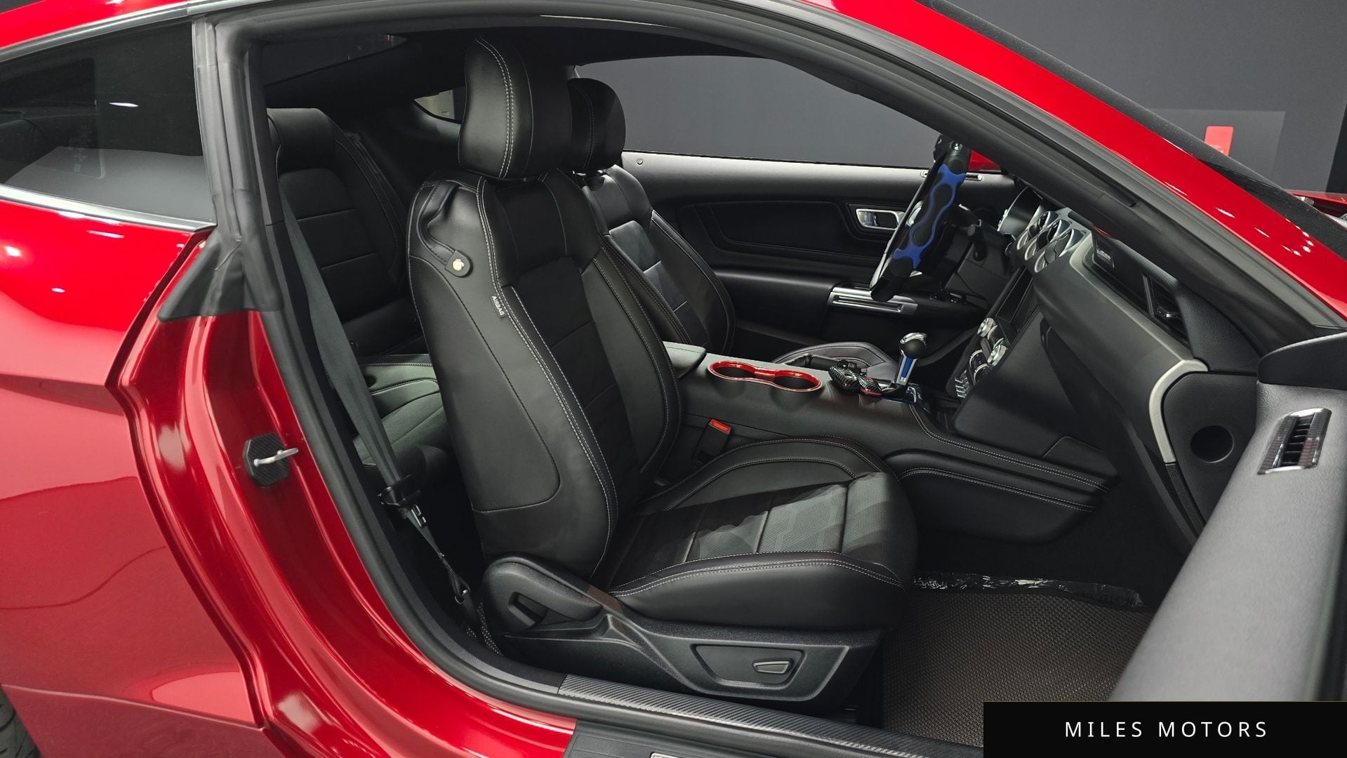 Ford 머스탱 2023 — миниатюра 15