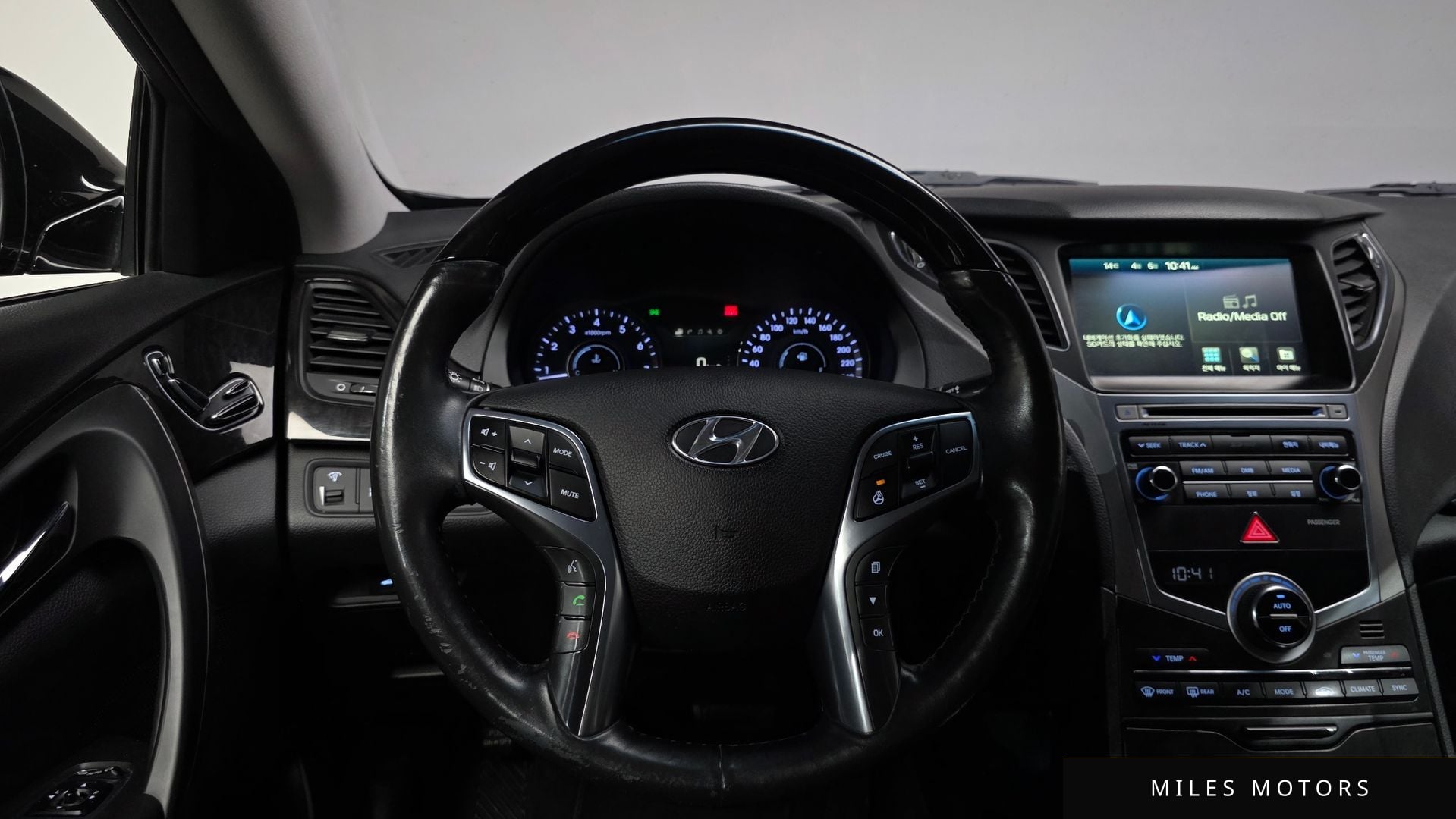 Hyundai Grandeur 2015 — миниатюра 18