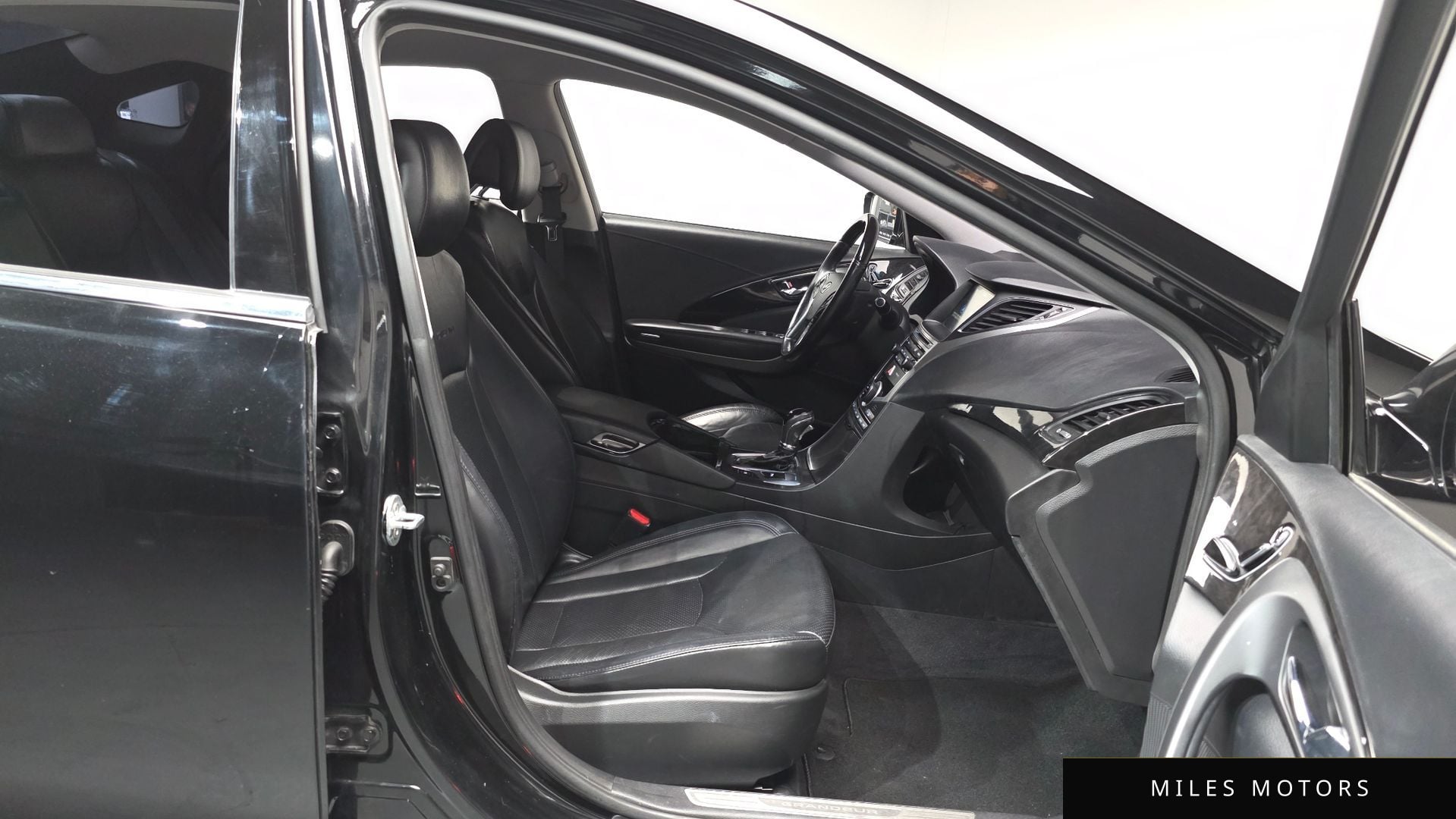 Hyundai Grandeur 2015 — миниатюра 16