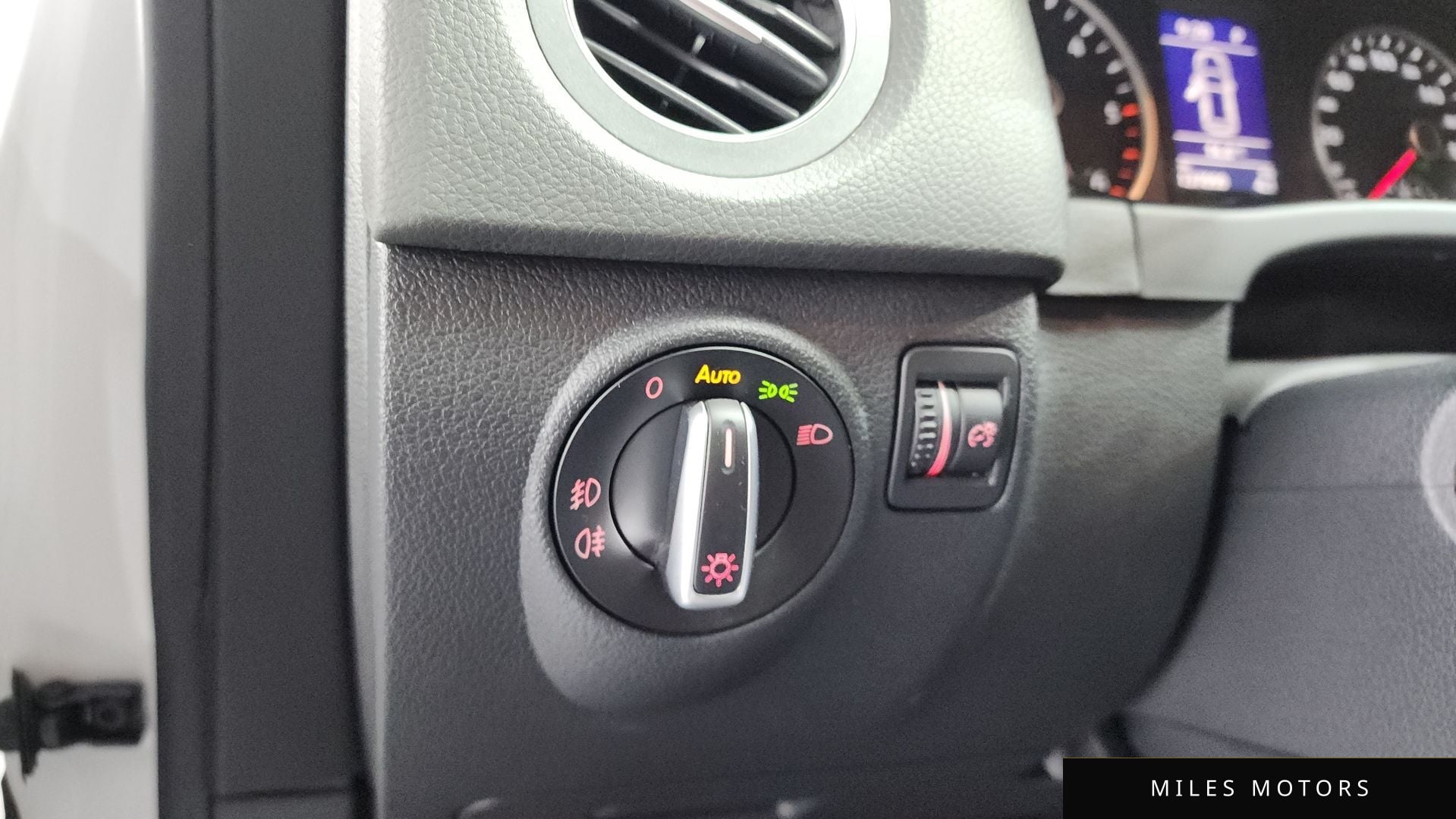 Volkswagen Tiguan 2015 — миниатюра 20