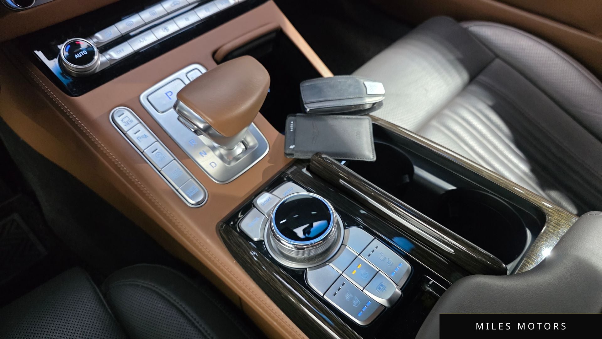 Genesis G90 2021 — миниатюра 11