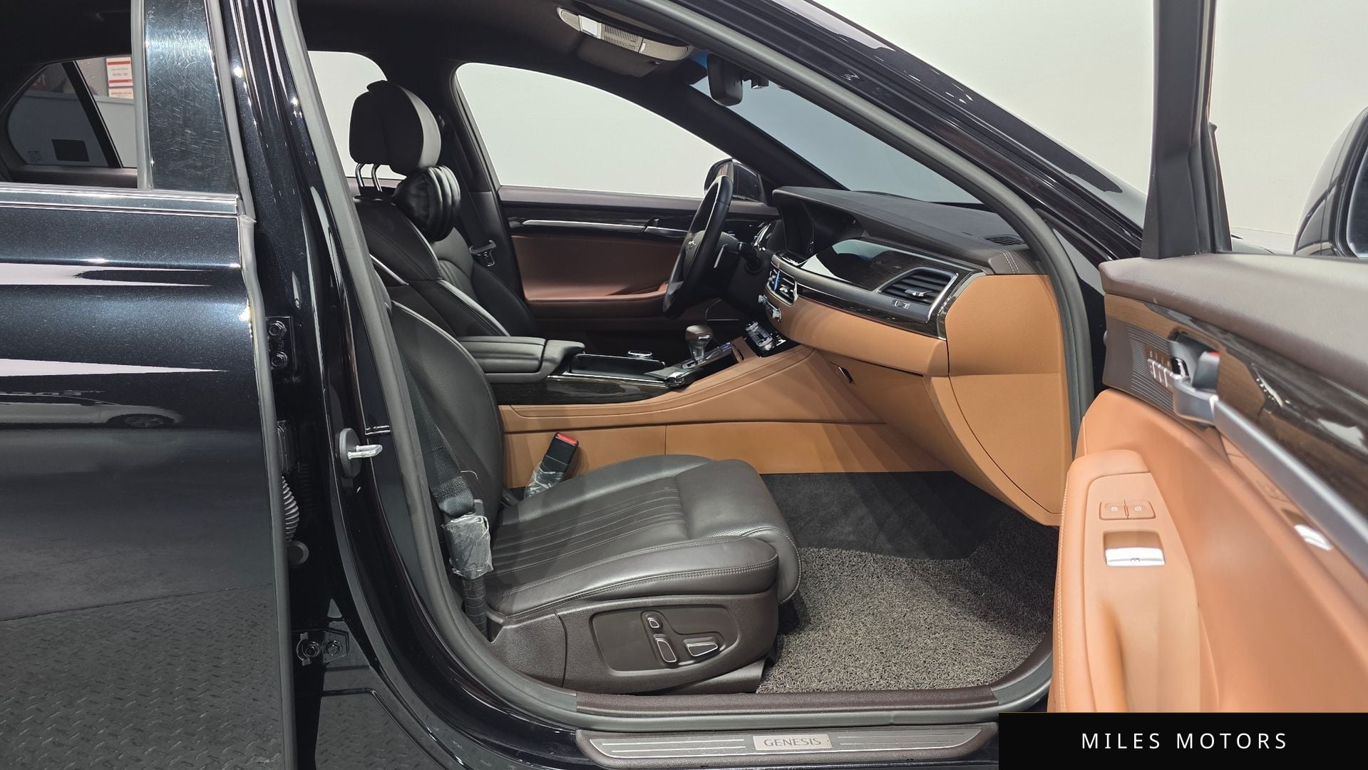 Genesis G90 2021 — миниатюра 17