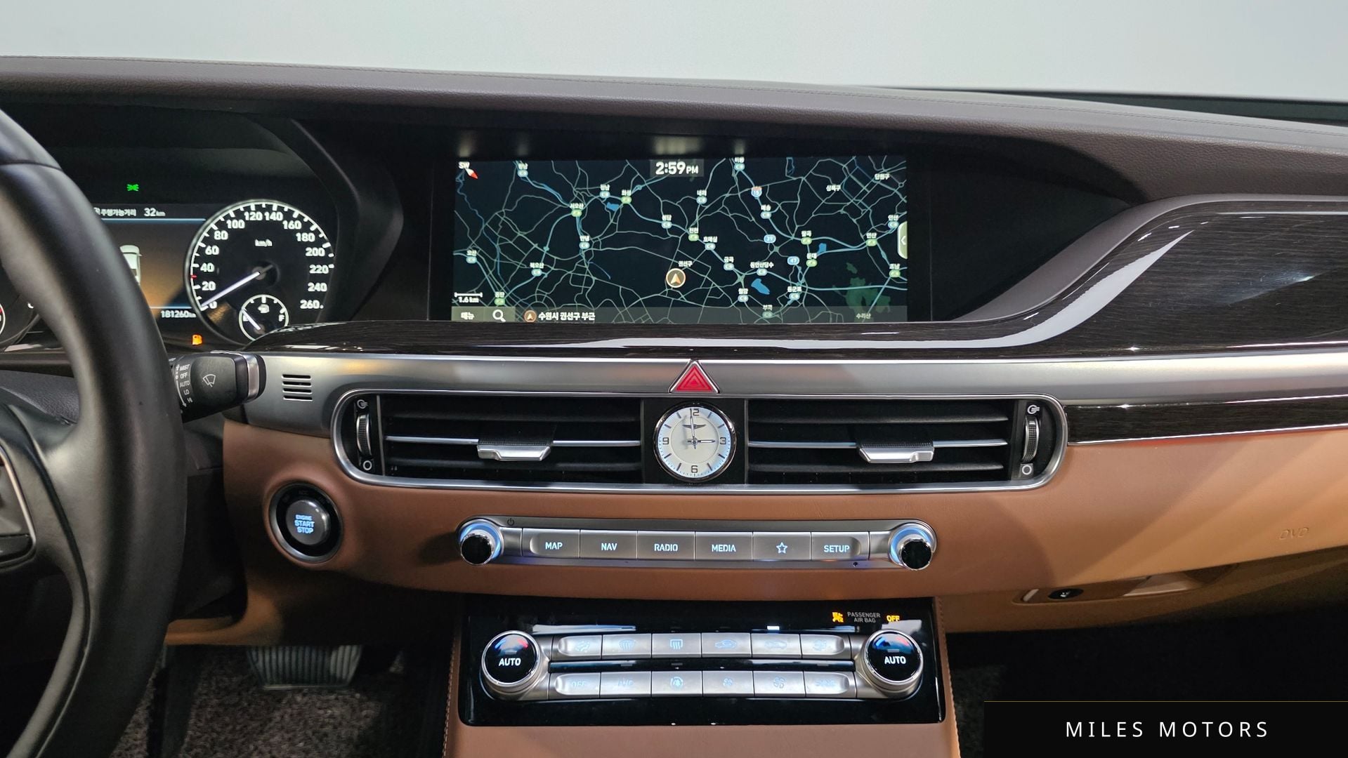 Genesis G90 2021 — миниатюра 20