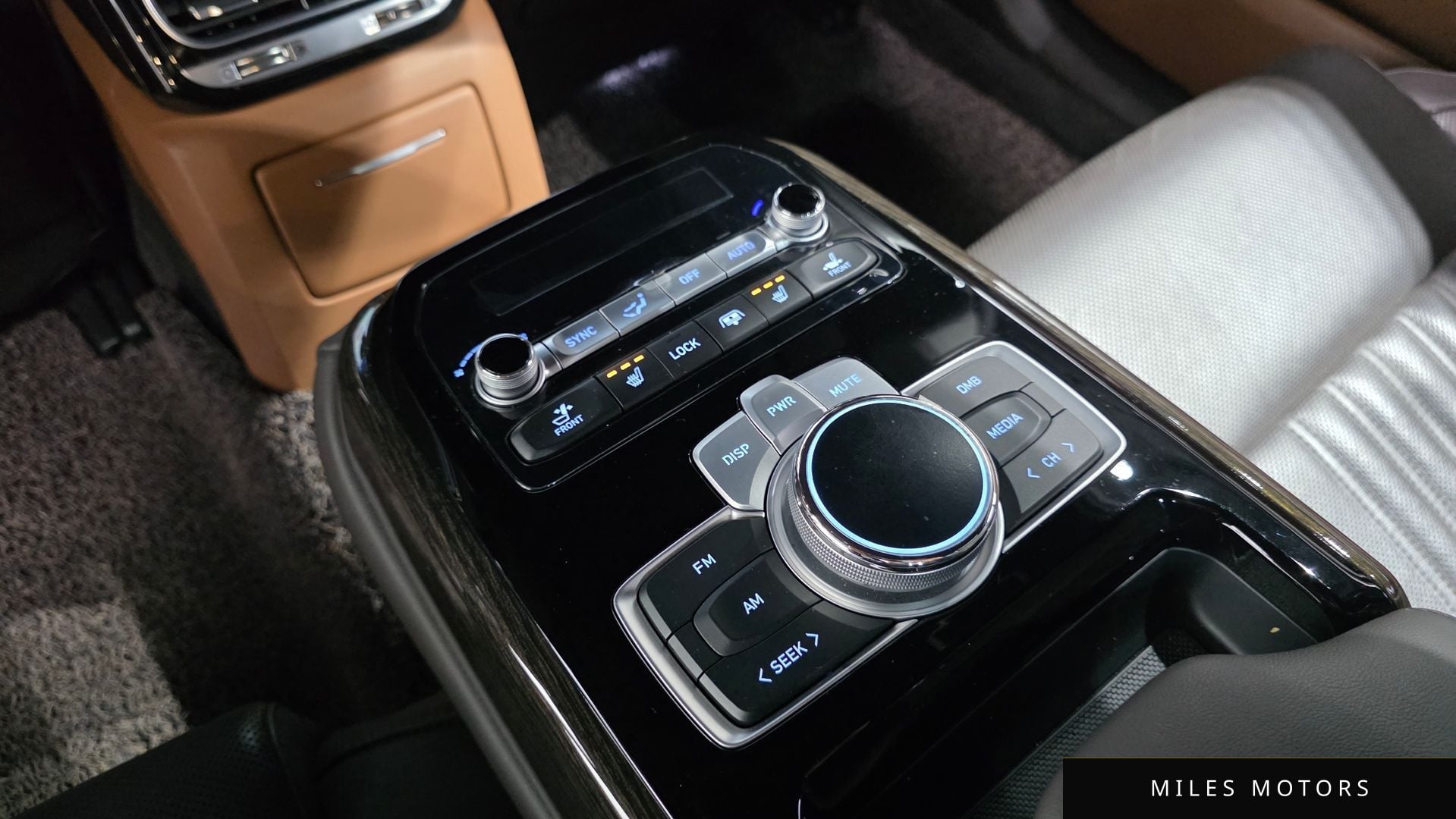 Genesis G90 2021 — миниатюра 25