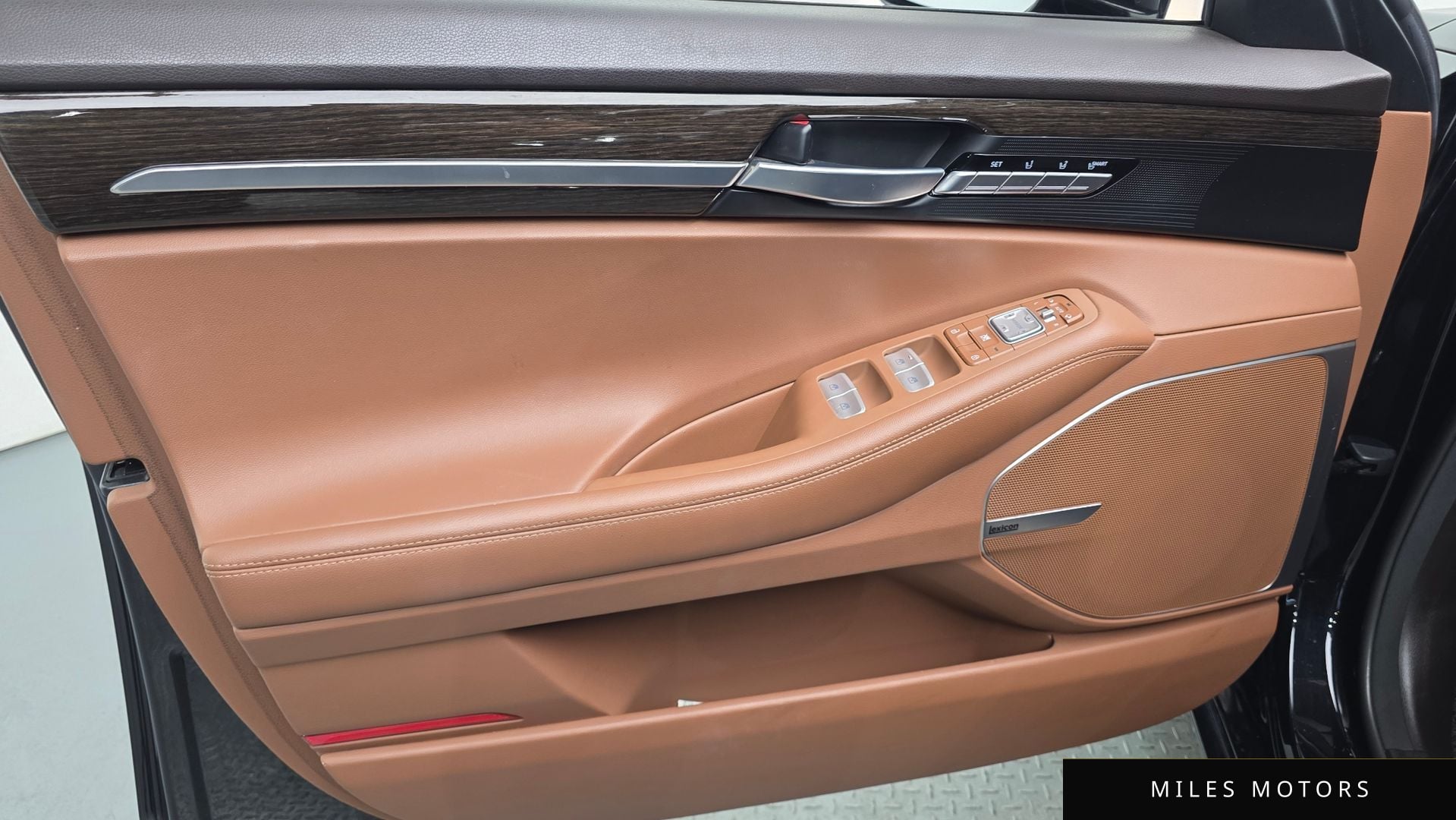 Genesis G90 2021 — миниатюра 13