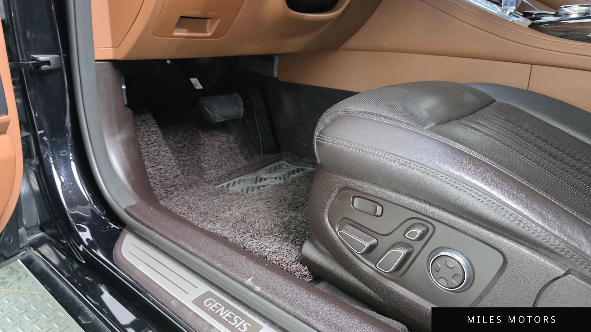 Genesis G90 2021 — миниатюра 31