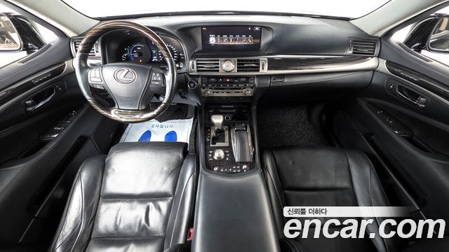 Лексус LS600hL 2017 — миниатюра 7