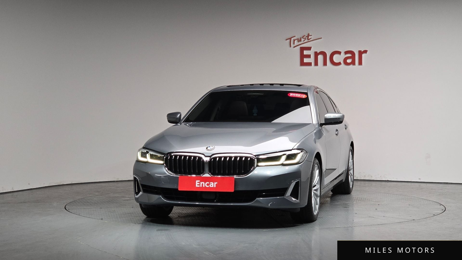 BMW 5 Series (G30) 2023 — миниатюра 2