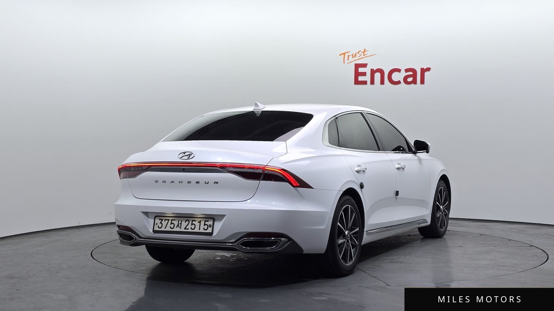 Hyundai Grandeur 2022 — миниатюра 2