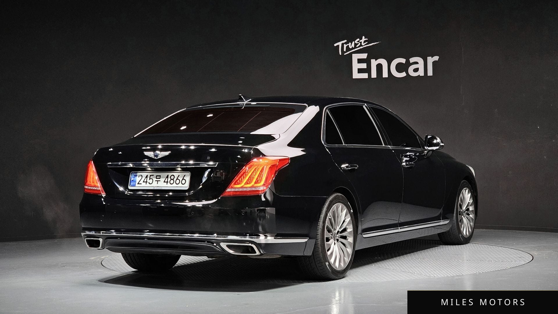 Genesis EQ900 2016 — миниатюра 2