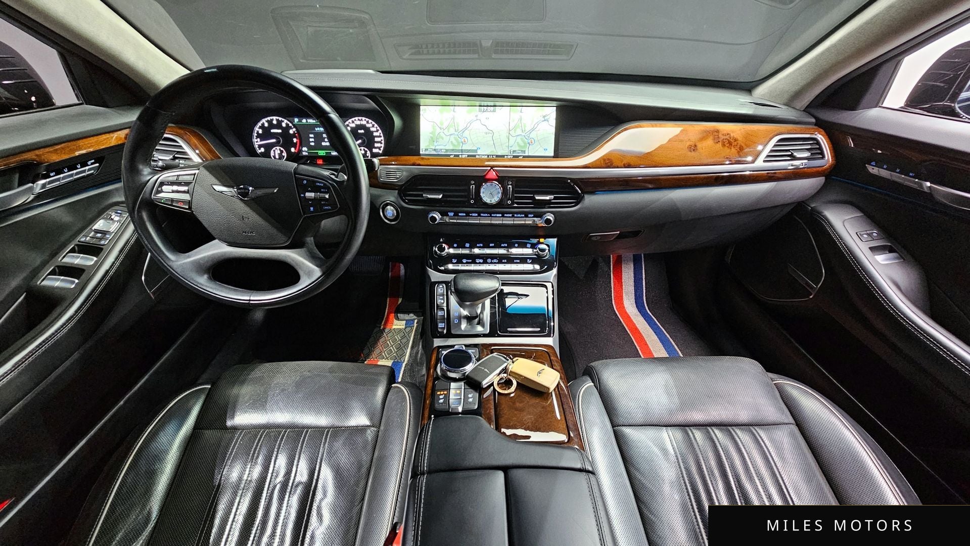 Genesis EQ900 2016 — миниатюра 10