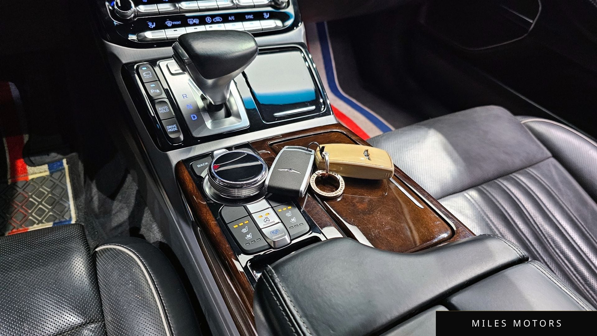 Genesis EQ900 2016 — миниатюра 12