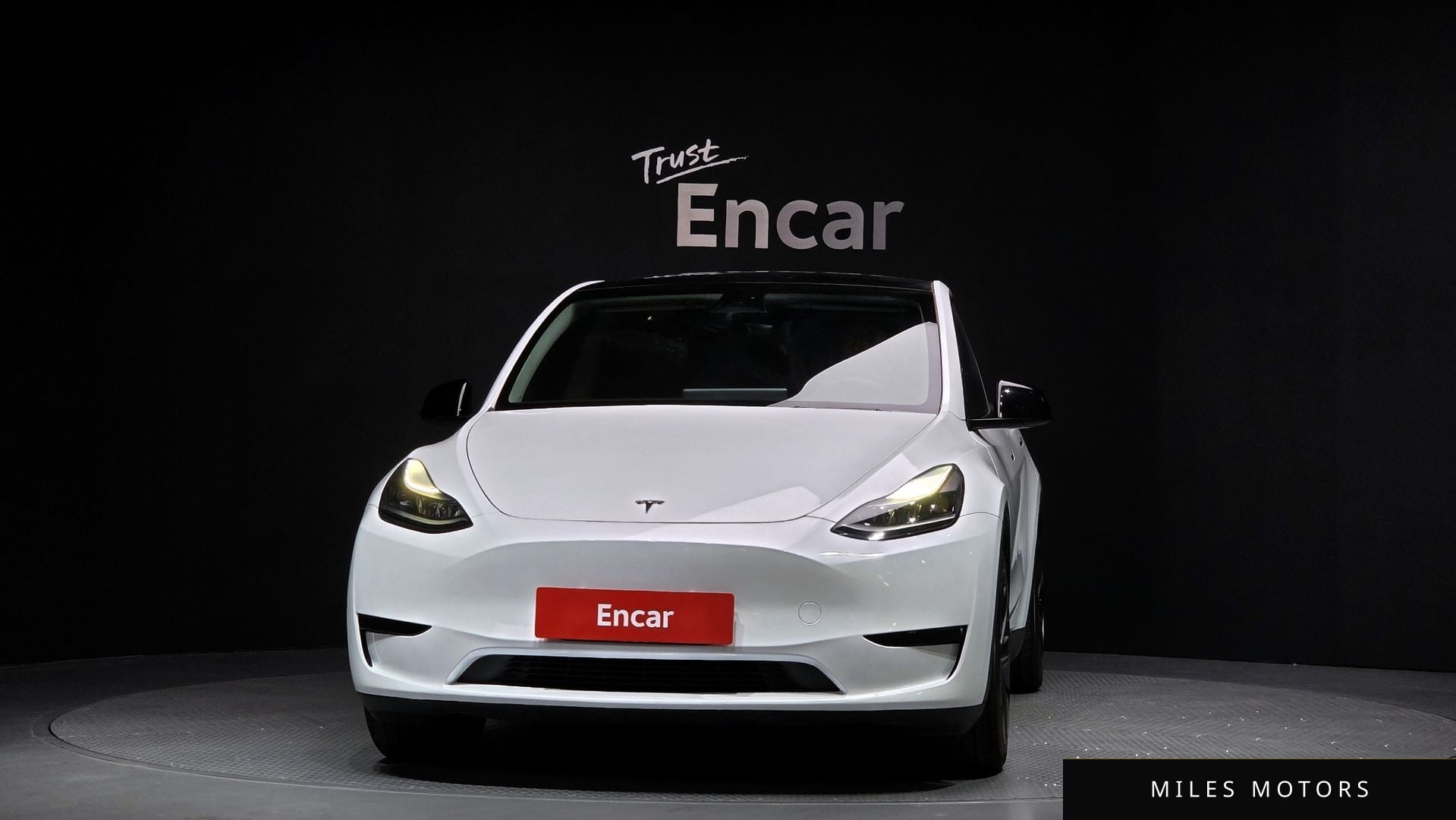 Tesla 모델 Y 2024 — миниатюра 3