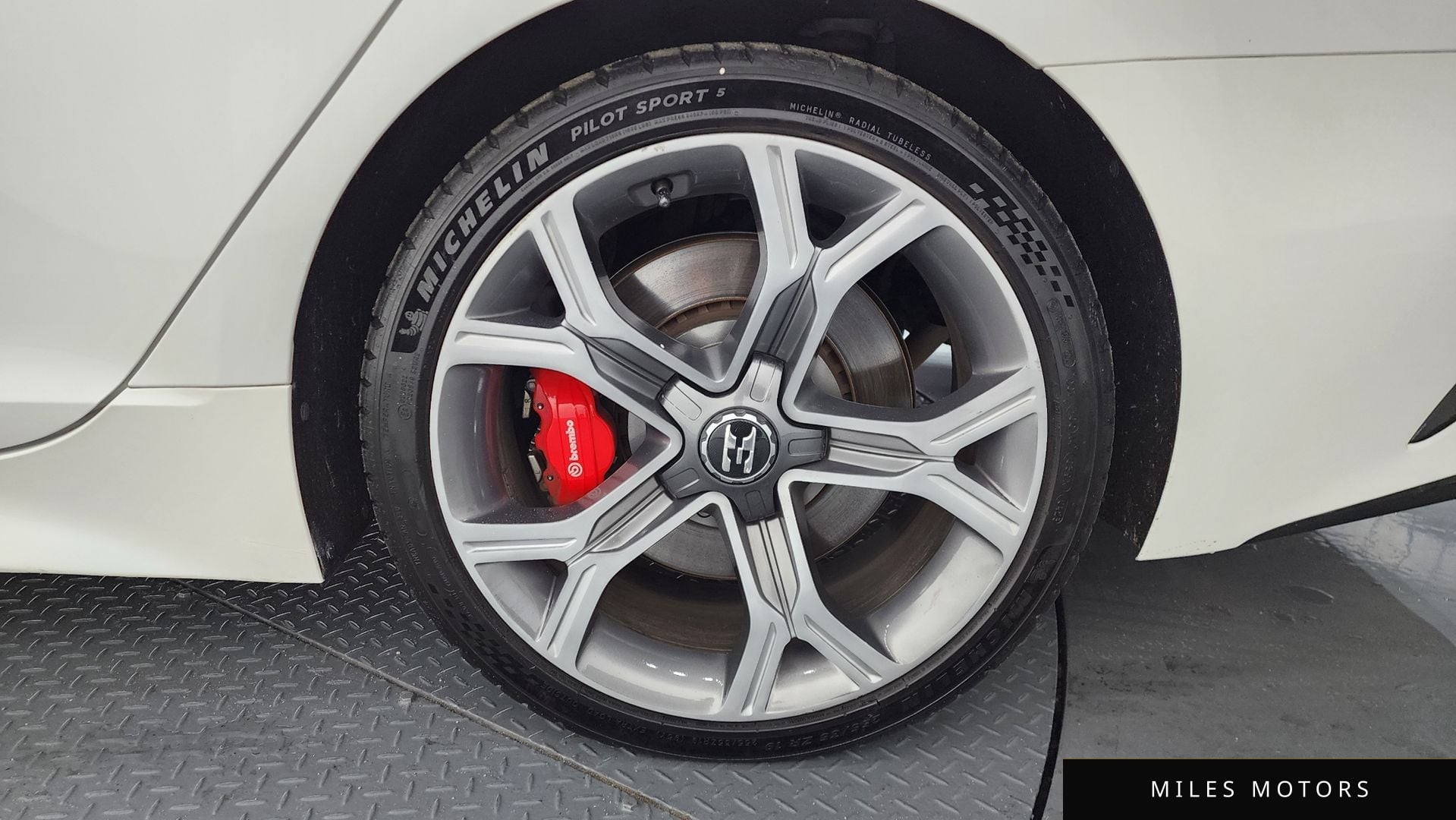 Kia Stinger 2018 — миниатюра 7