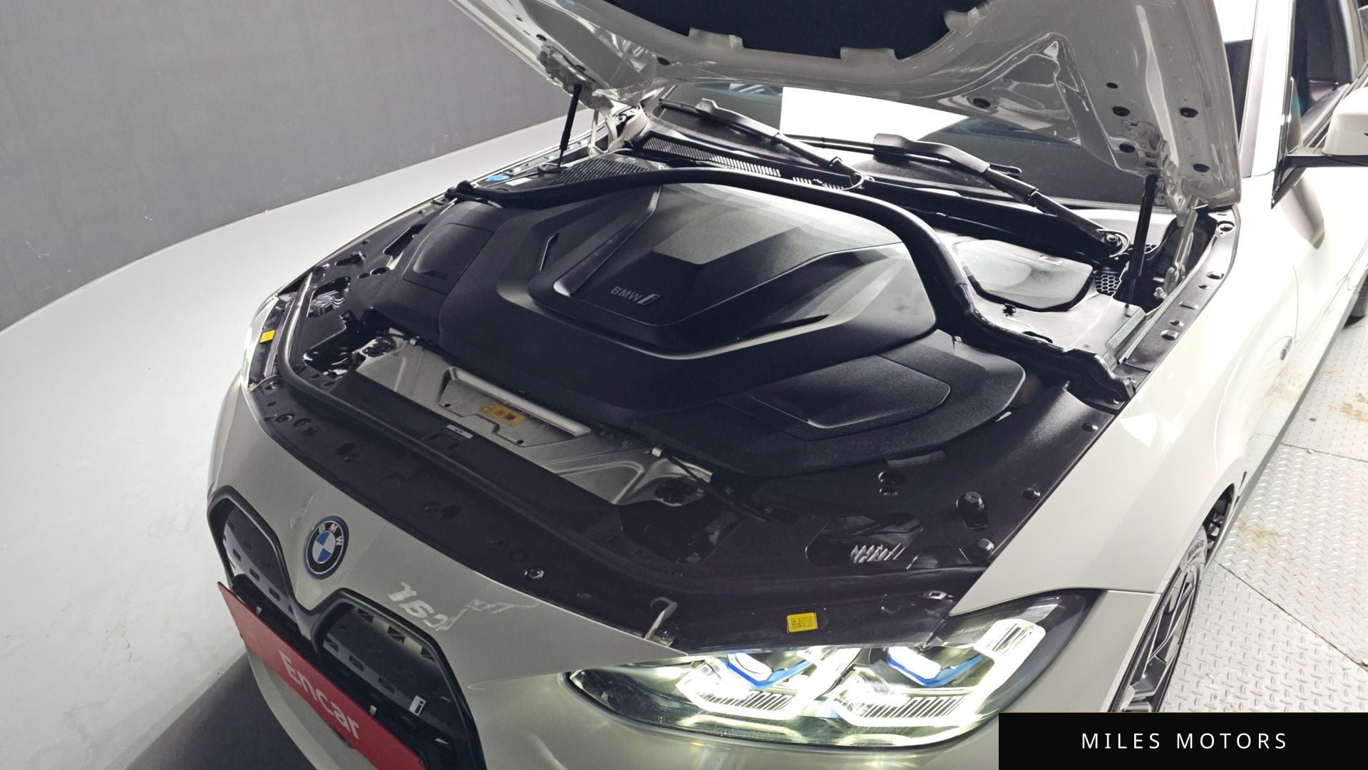 BMW i4 2023 — миниатюра 6