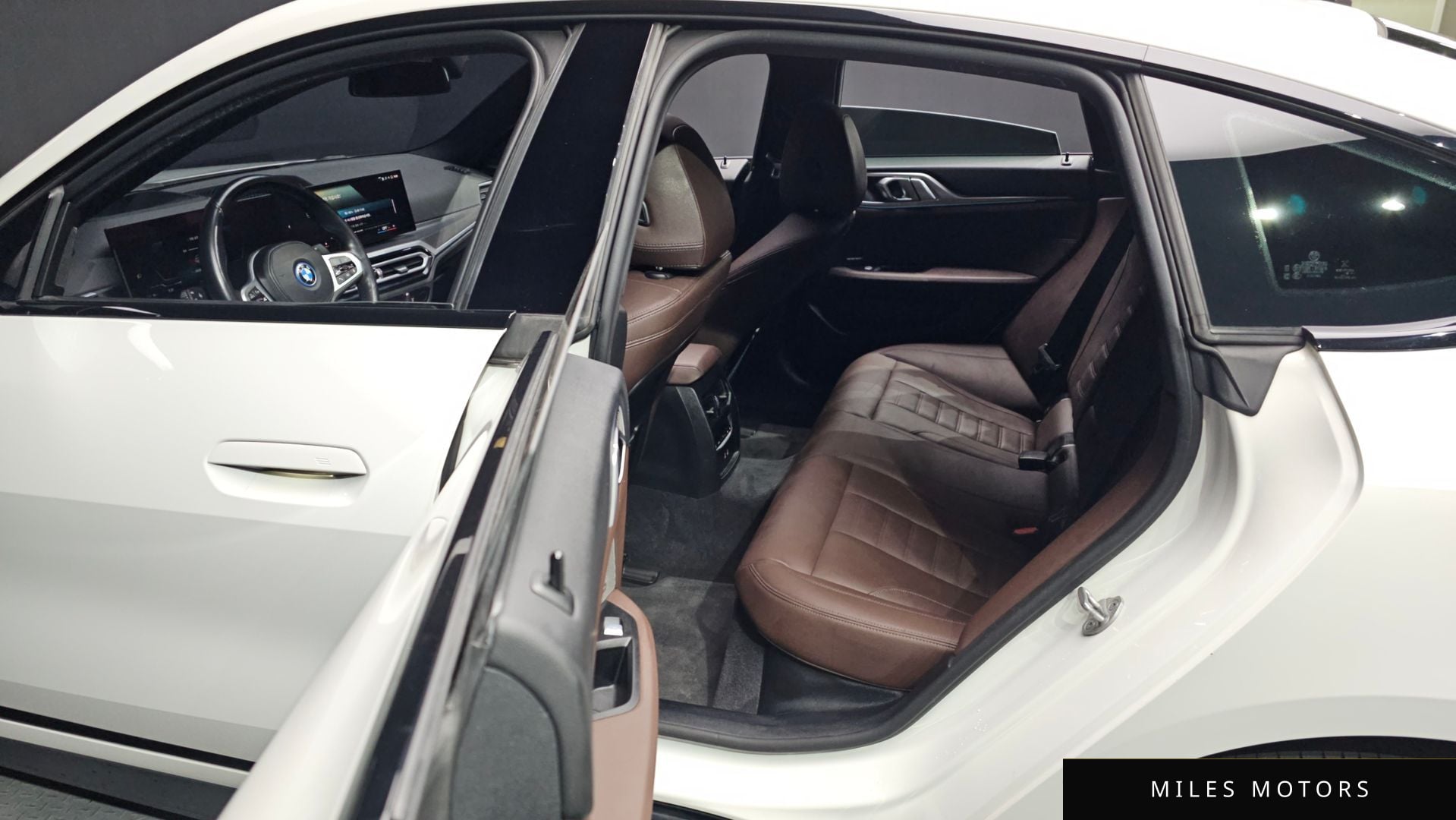 BMW i4 2023 — миниатюра 12
