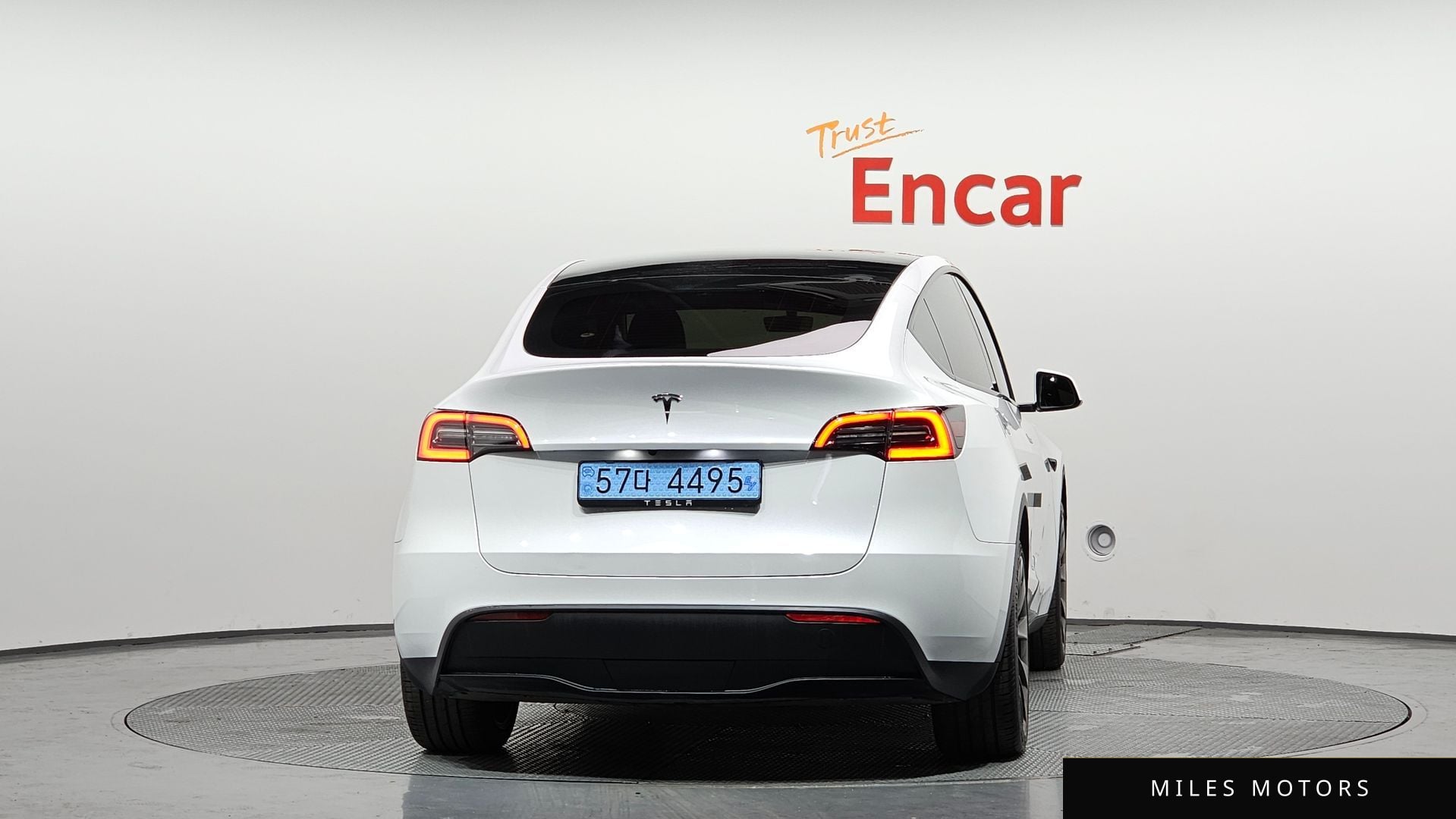 Tesla 모델 Y 2024 — миниатюра 4