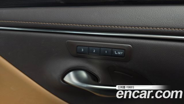 Лексус ES300h 2021 — миниатюра 31