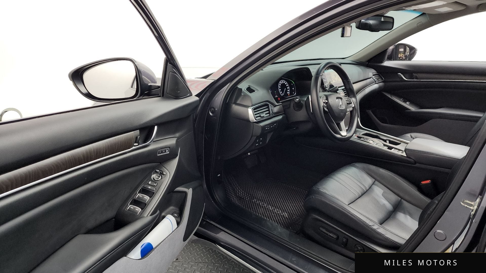 Honda 어코드 2018 — миниатюра 10