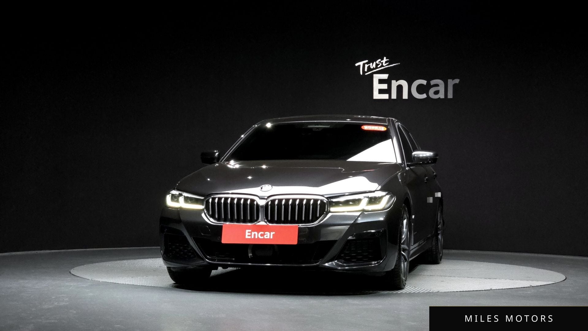 BMW 5 Series (G30) 2021 — миниатюра 2