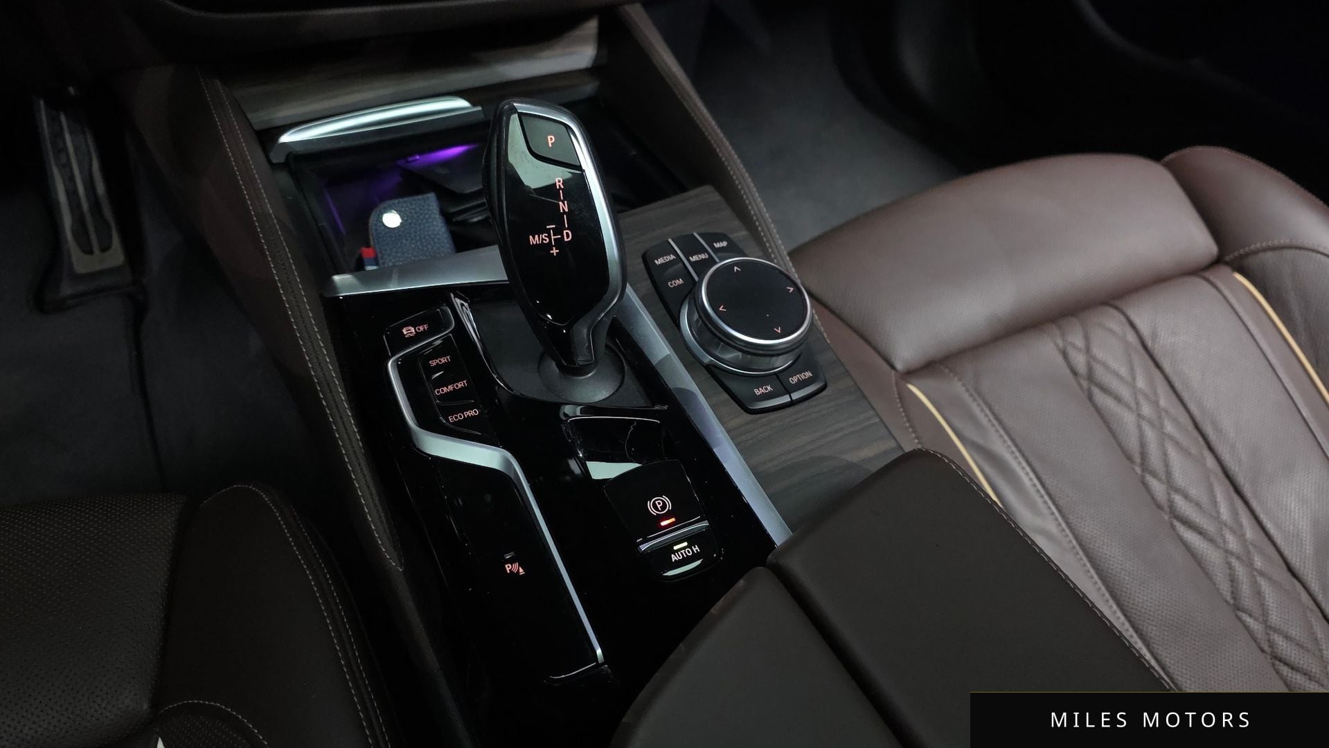 BMW 5 Series (G30) 2021 — миниатюра 11