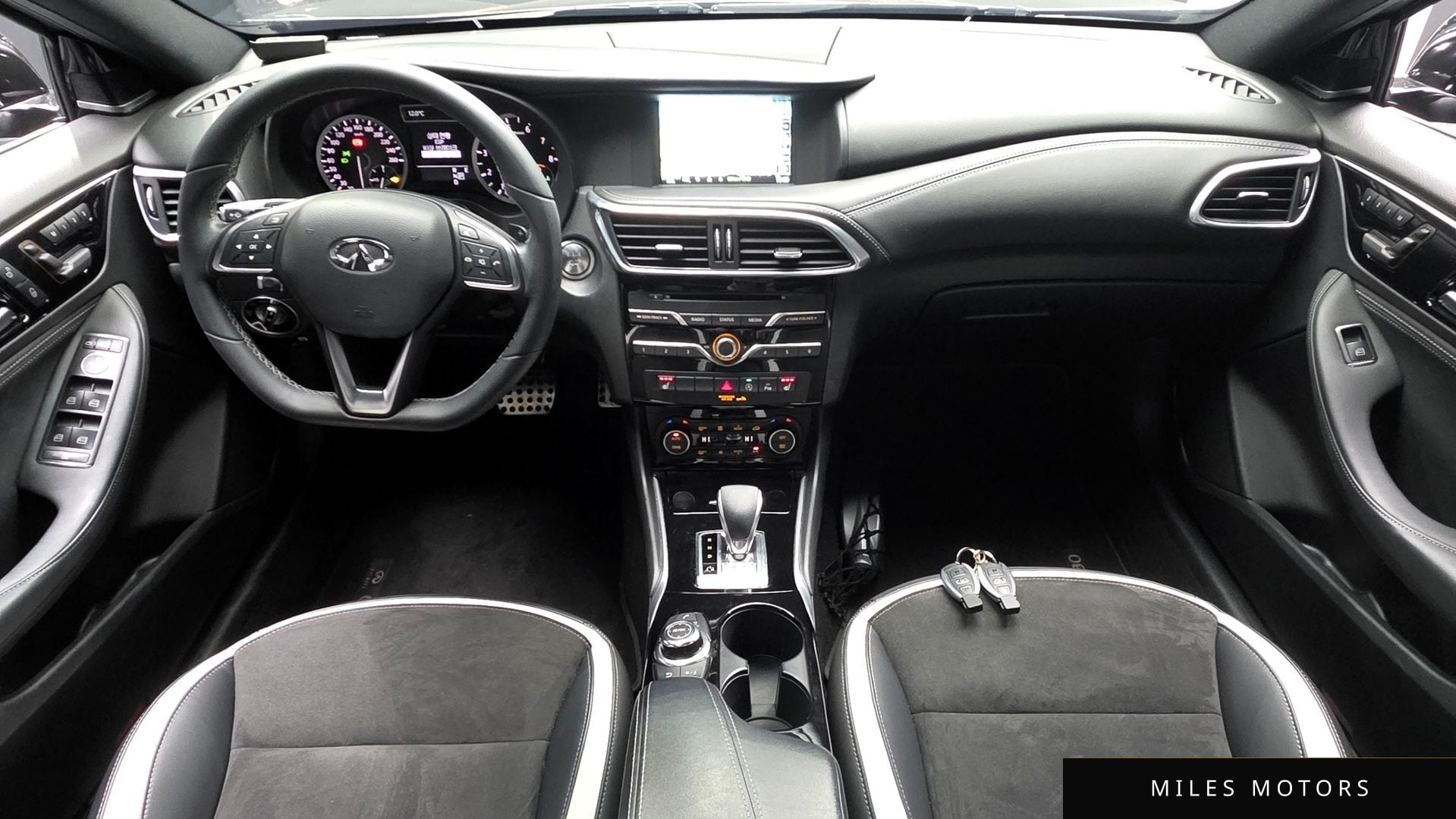 Infiniti Q30 2019 — миниатюра 7