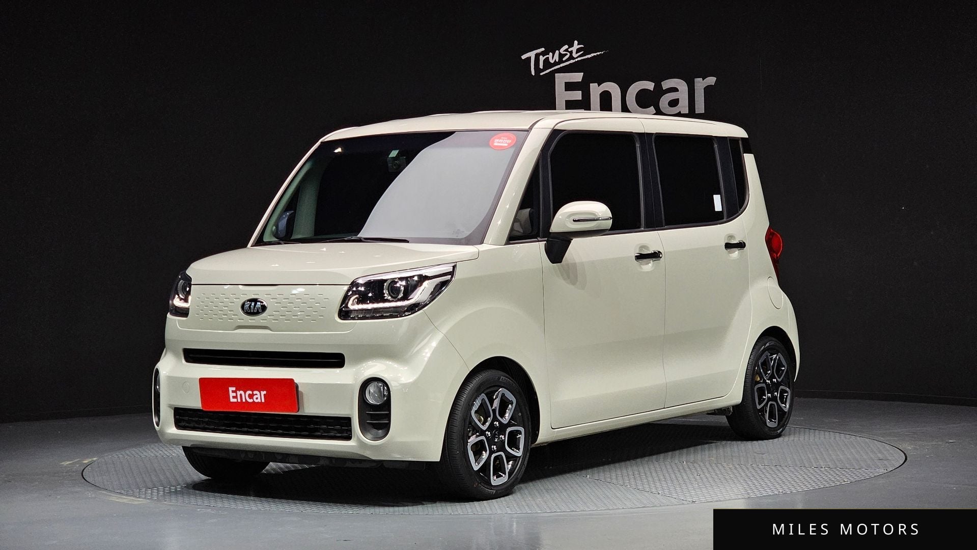 Kia RAY 2018 — фото 1 из 12