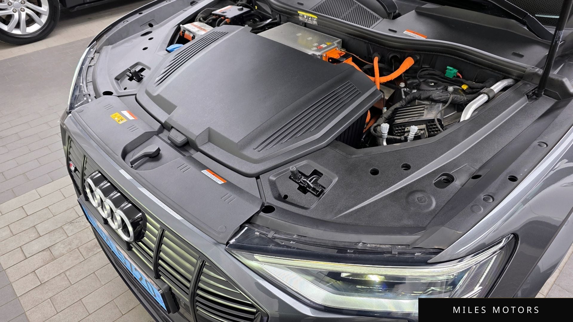 Audi e-tron 2023 — миниатюра 6