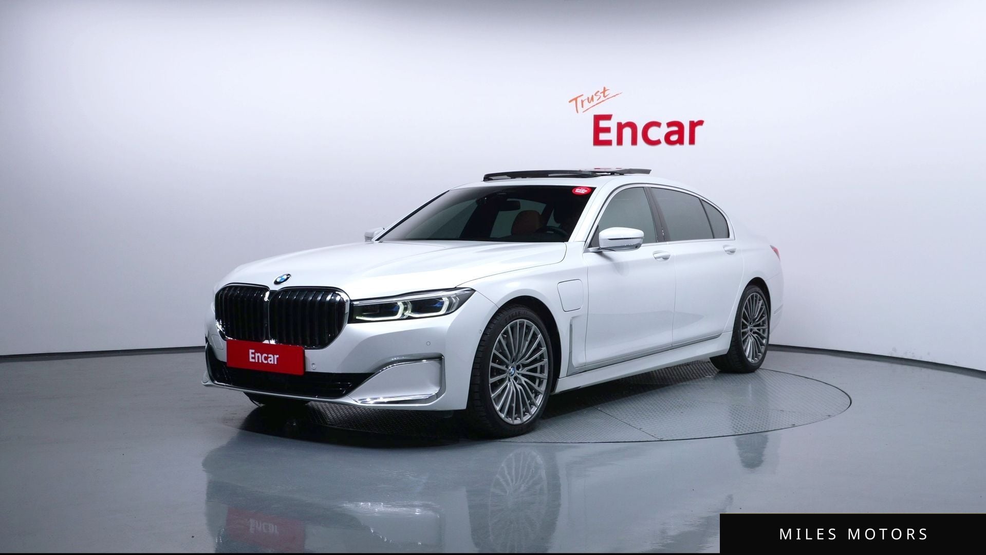 BMW 7 Series (G11) 2021 — фото 1 из 12