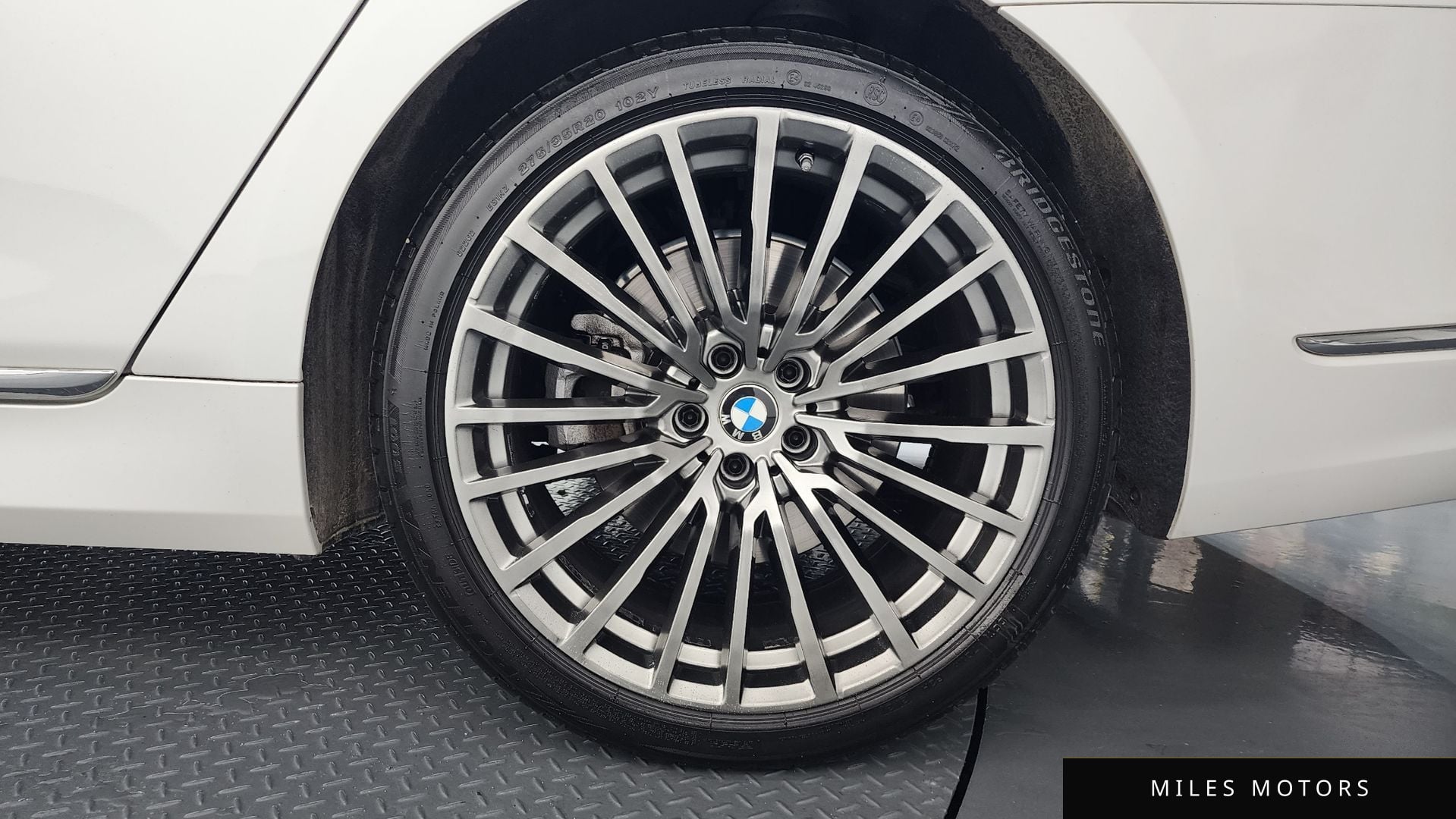 BMW 7 Series (G11) 2021 — миниатюра 7
