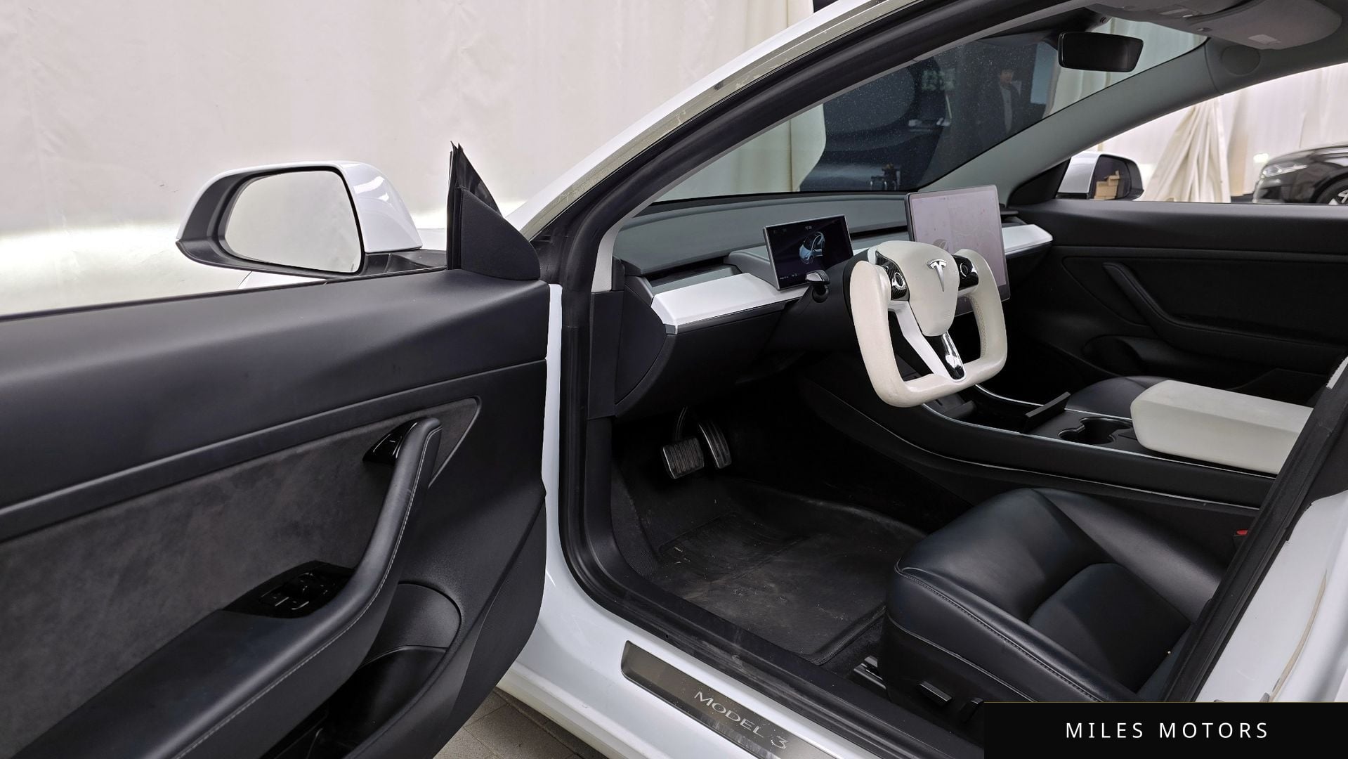 Tesla Model 3 2020 — миниатюра 10