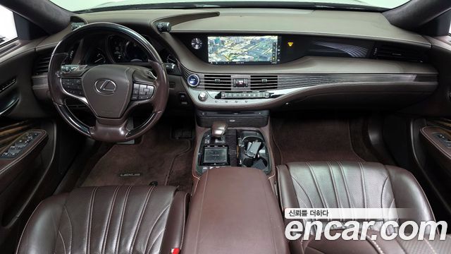 Лексус LS500h 2018 — миниатюра 7