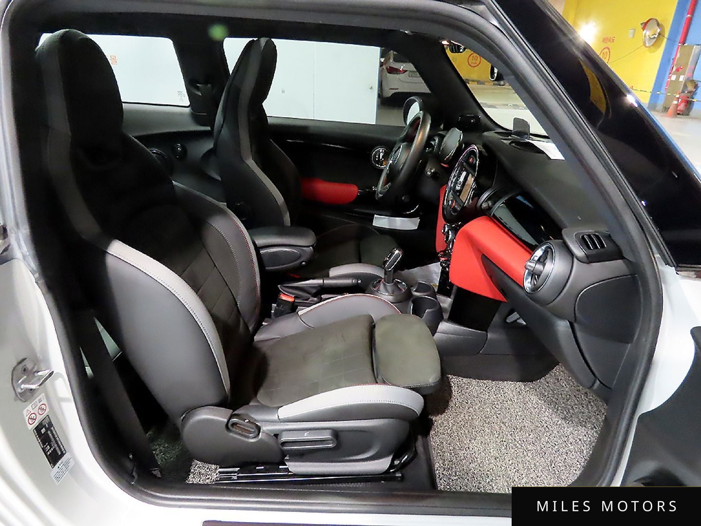 MINI Cooper S 2021 — миниатюра 9