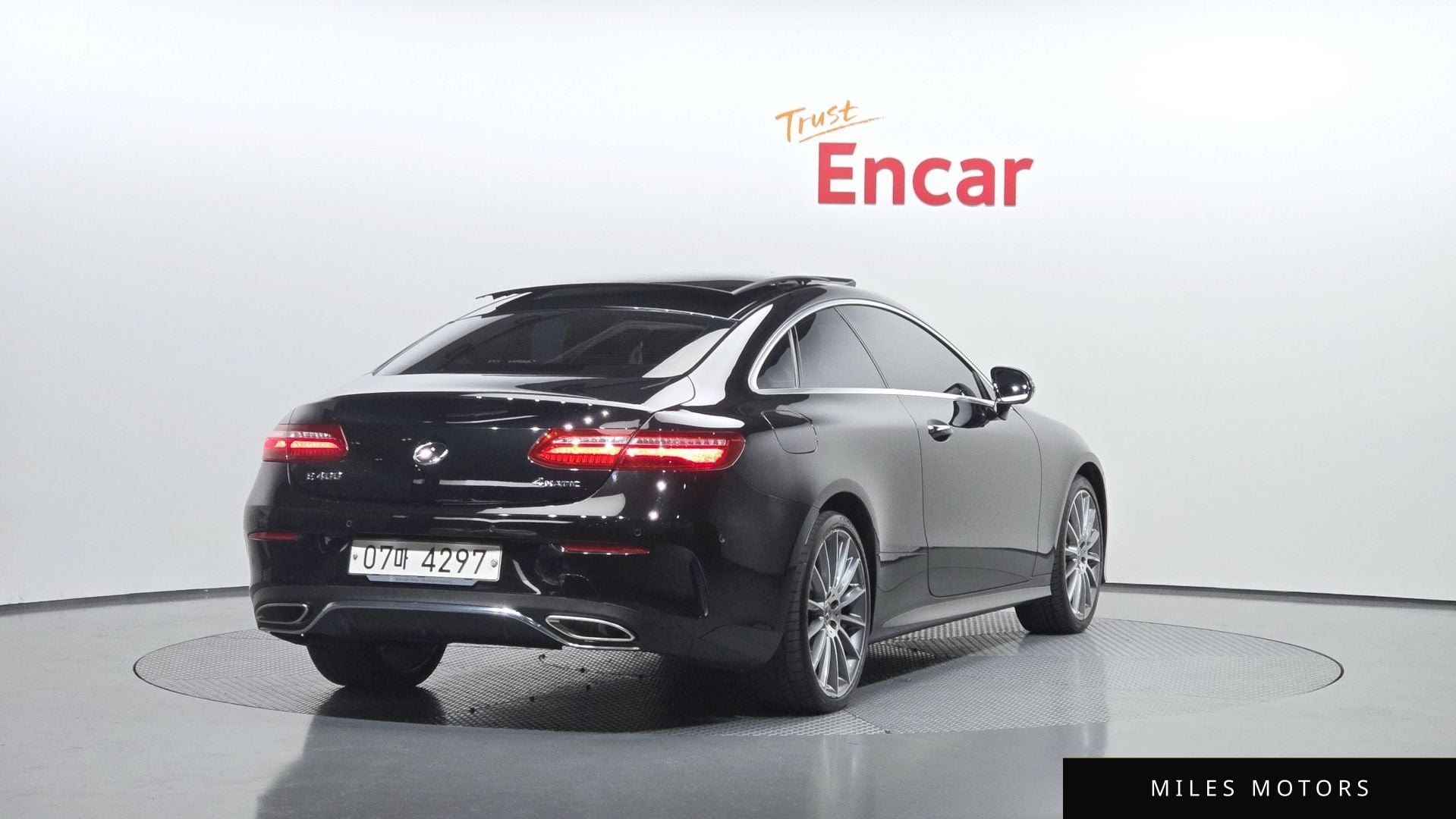 Mercedes-Benz E-Class W213 2017 — миниатюра 2