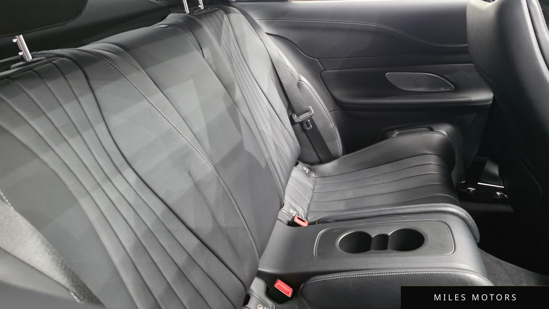 Mercedes-Benz E-Class W213 2017 — миниатюра 17