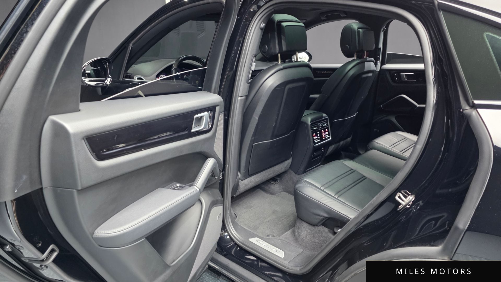 Porsche 카이엔 (PO536) 2022 — миниатюра 16