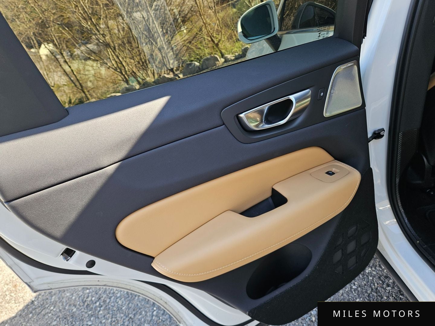 Volvo XC60 2024 — миниатюра 9