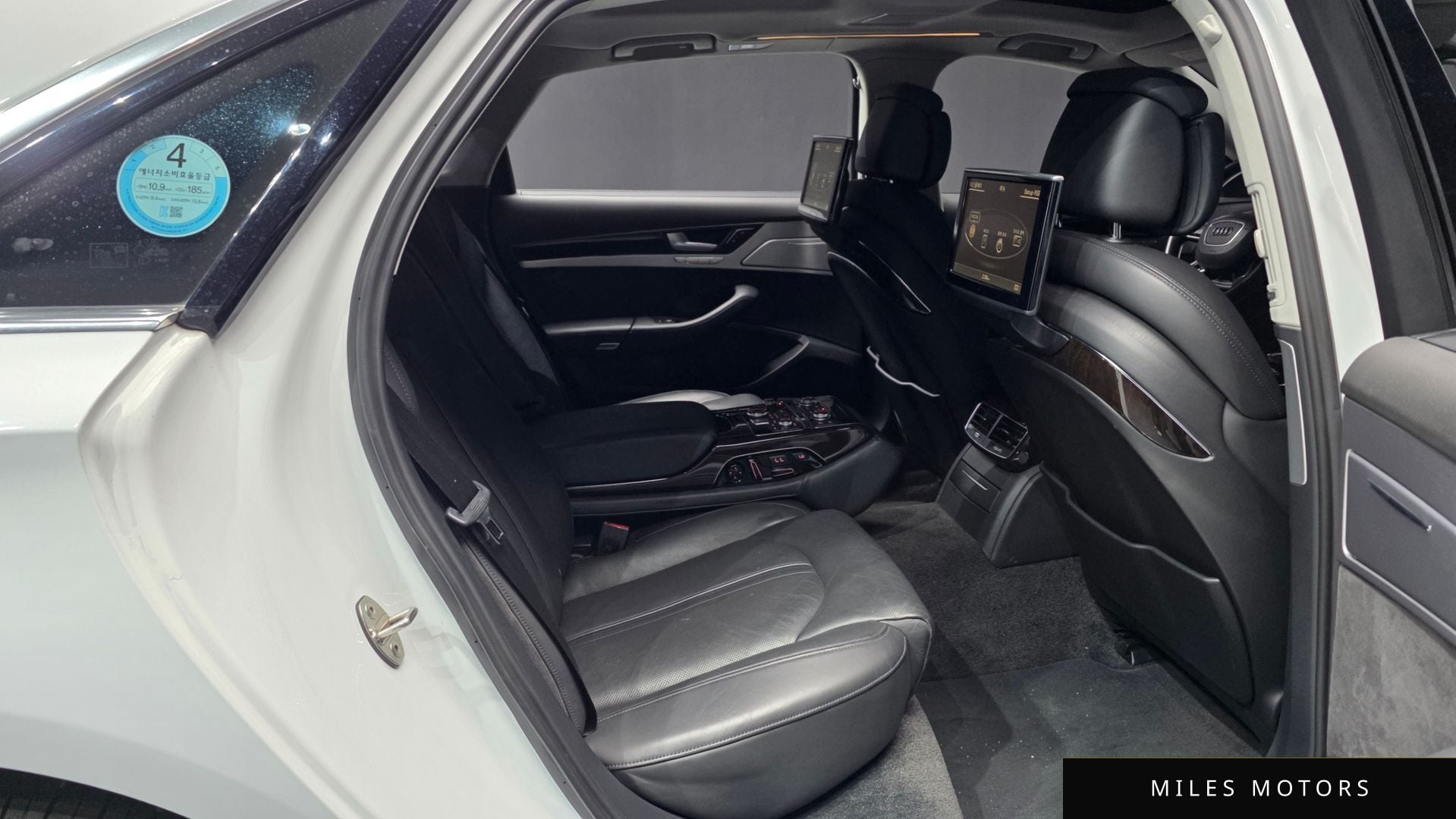 Audi A8 2015 — миниатюра 12