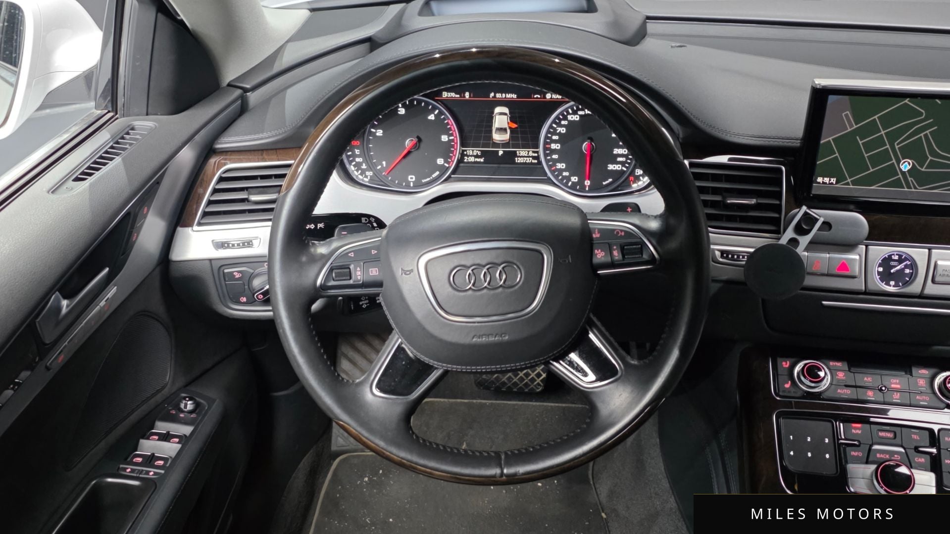 Audi A8 2015 — миниатюра 13