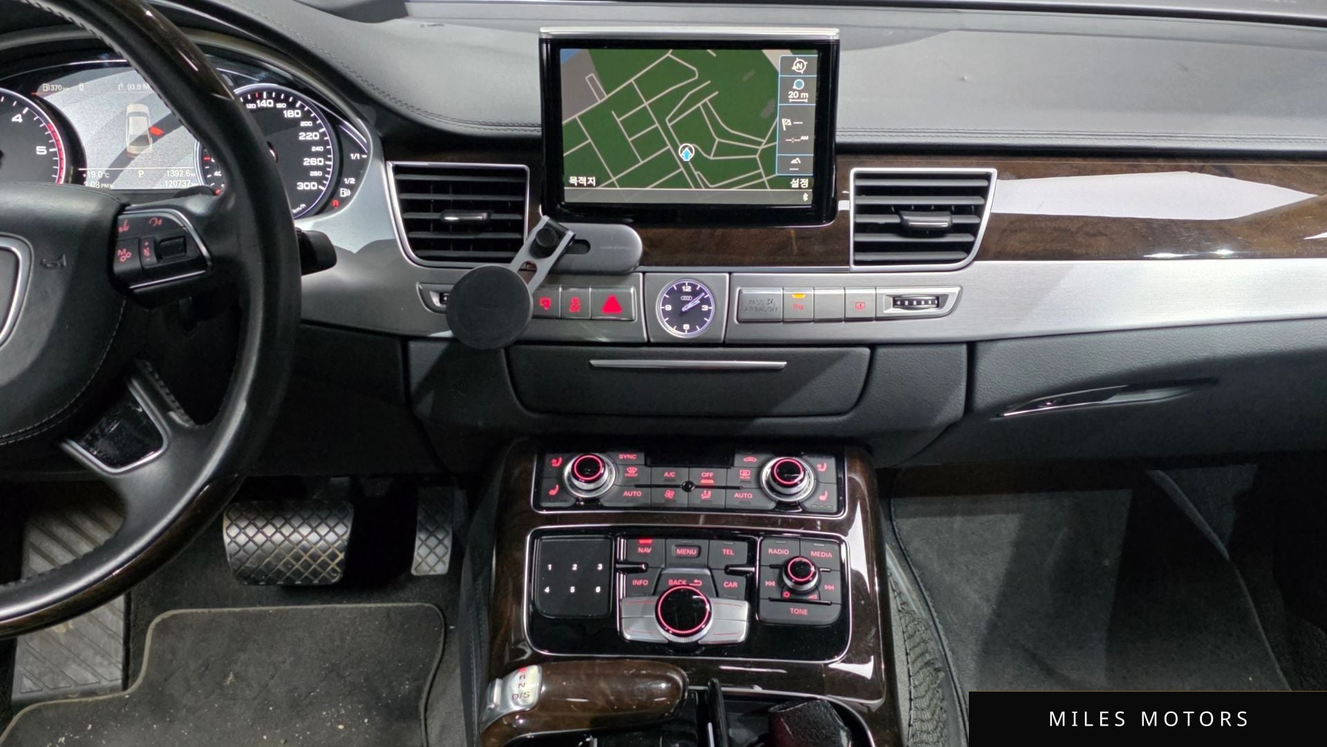 Audi A8 2015 — миниатюра 14