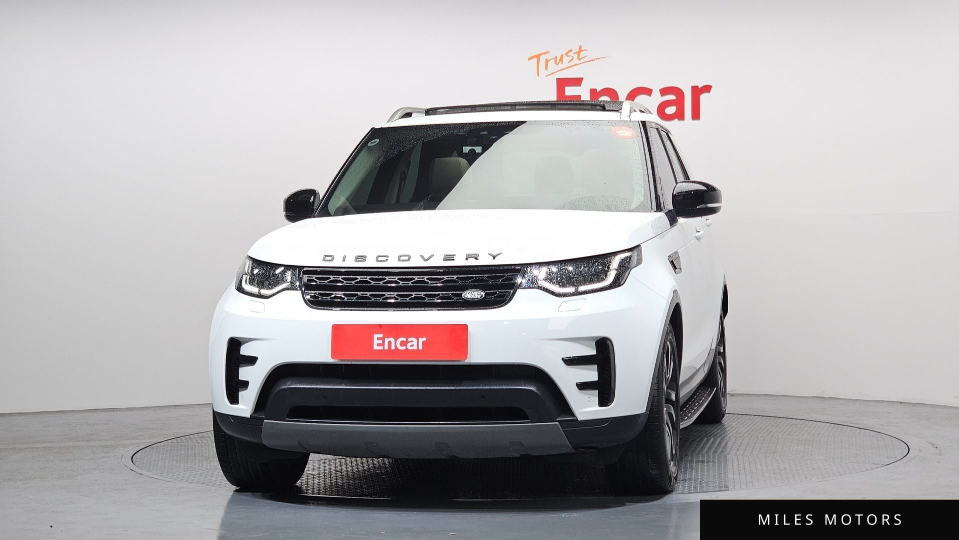 Land Rover Discovery 2018 — миниатюра 3