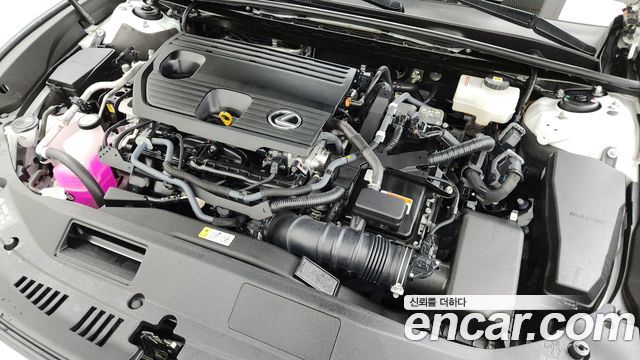 Лексус ES300h 2023 — миниатюра 6
