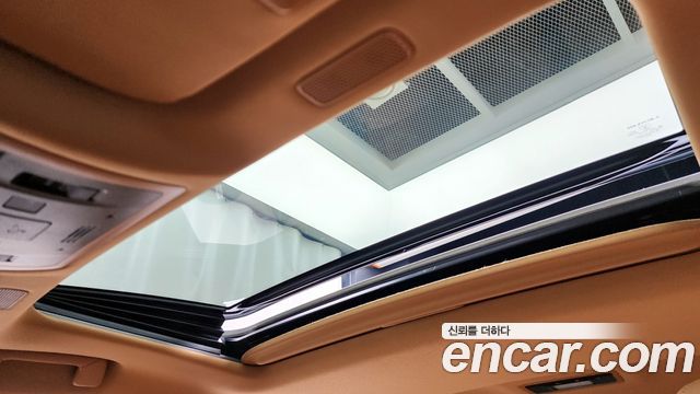 Лексус ES300h 2023 — миниатюра 24