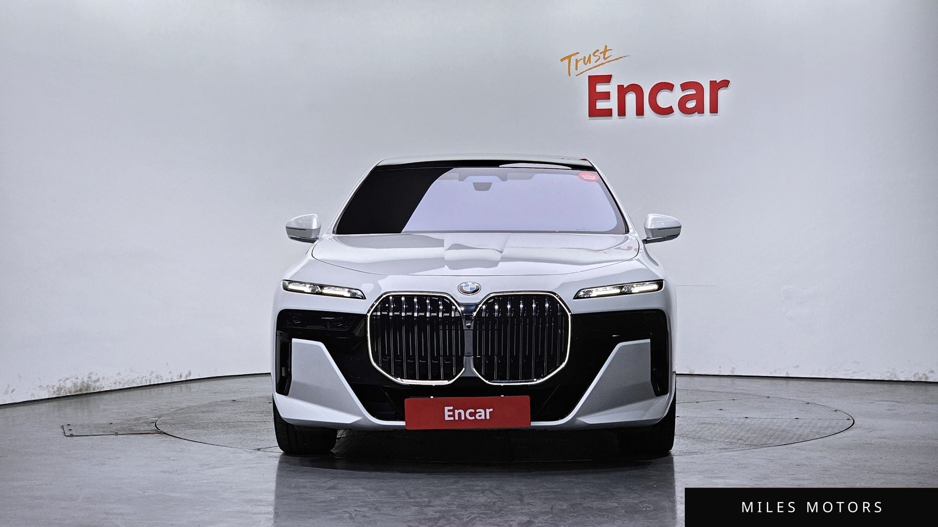 BMW 7 Series (G70) 2024 — миниатюра 3