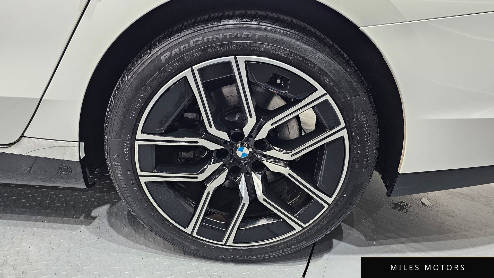BMW 7 Series (G70) 2024 — миниатюра 5